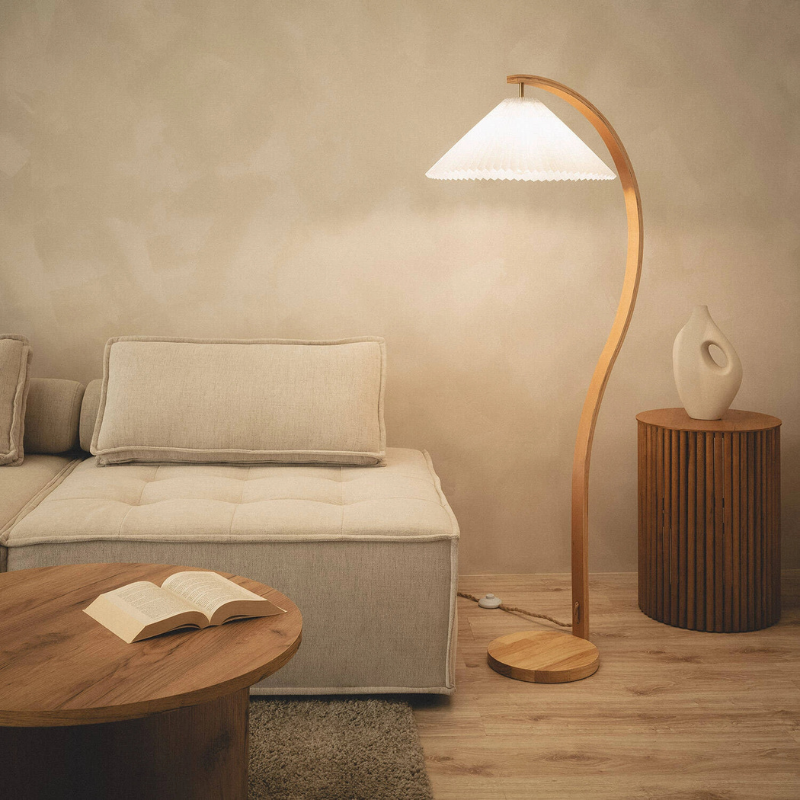 Lampadaire-scandinave-bois-Rana-2.png