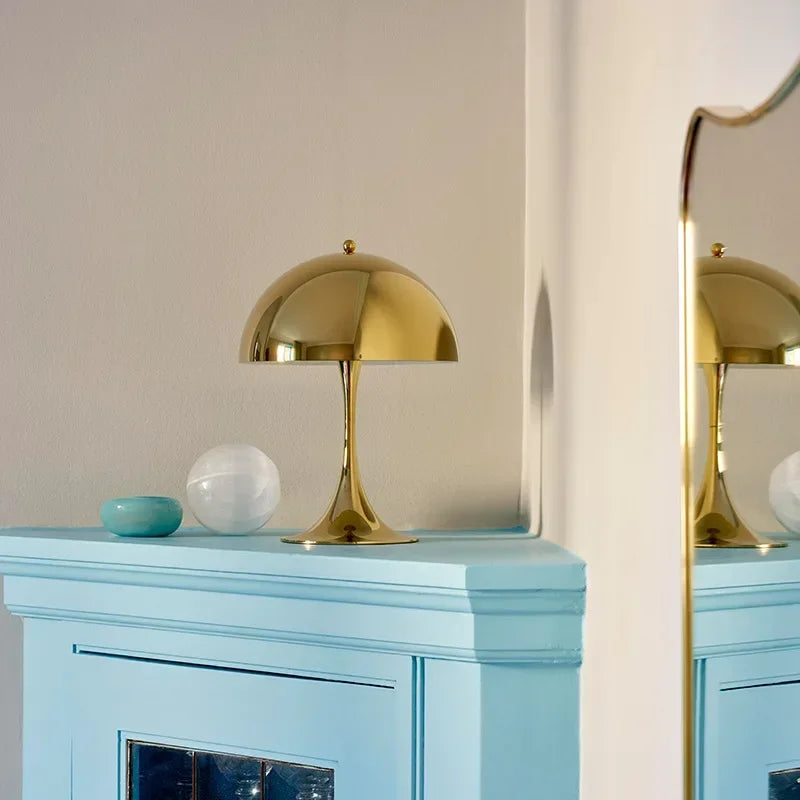 High-end Italian design table lamp for atmospheric decoration