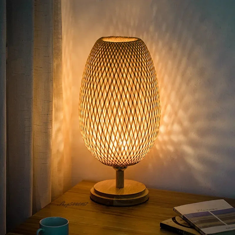 Rattan lamp | TSUSHI