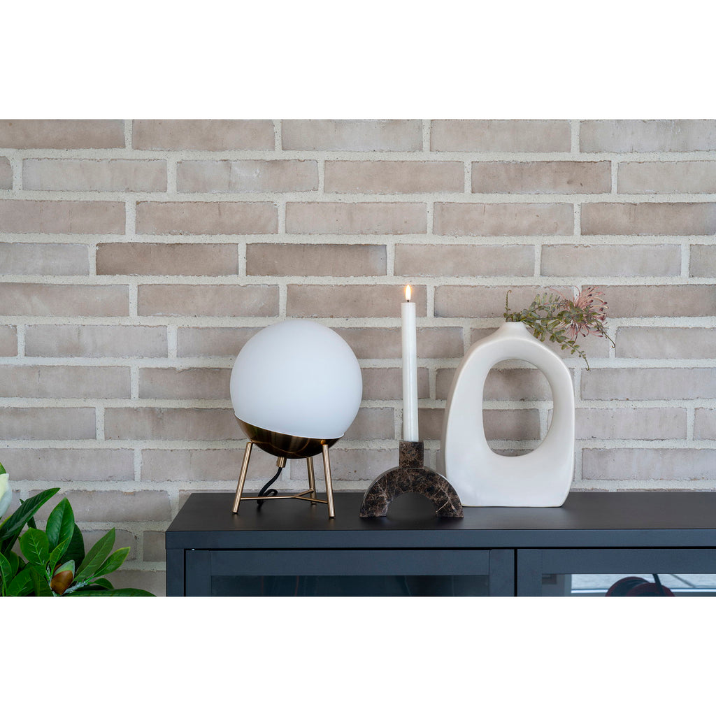 Scandinavian brass table lamp | LAYTON