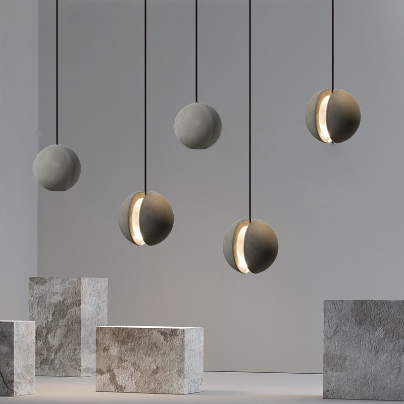 Wabi-sabi pendant light | MOONLIGHT