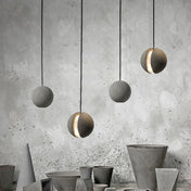 Wabi-sabi pendant light | MOONLIGHT