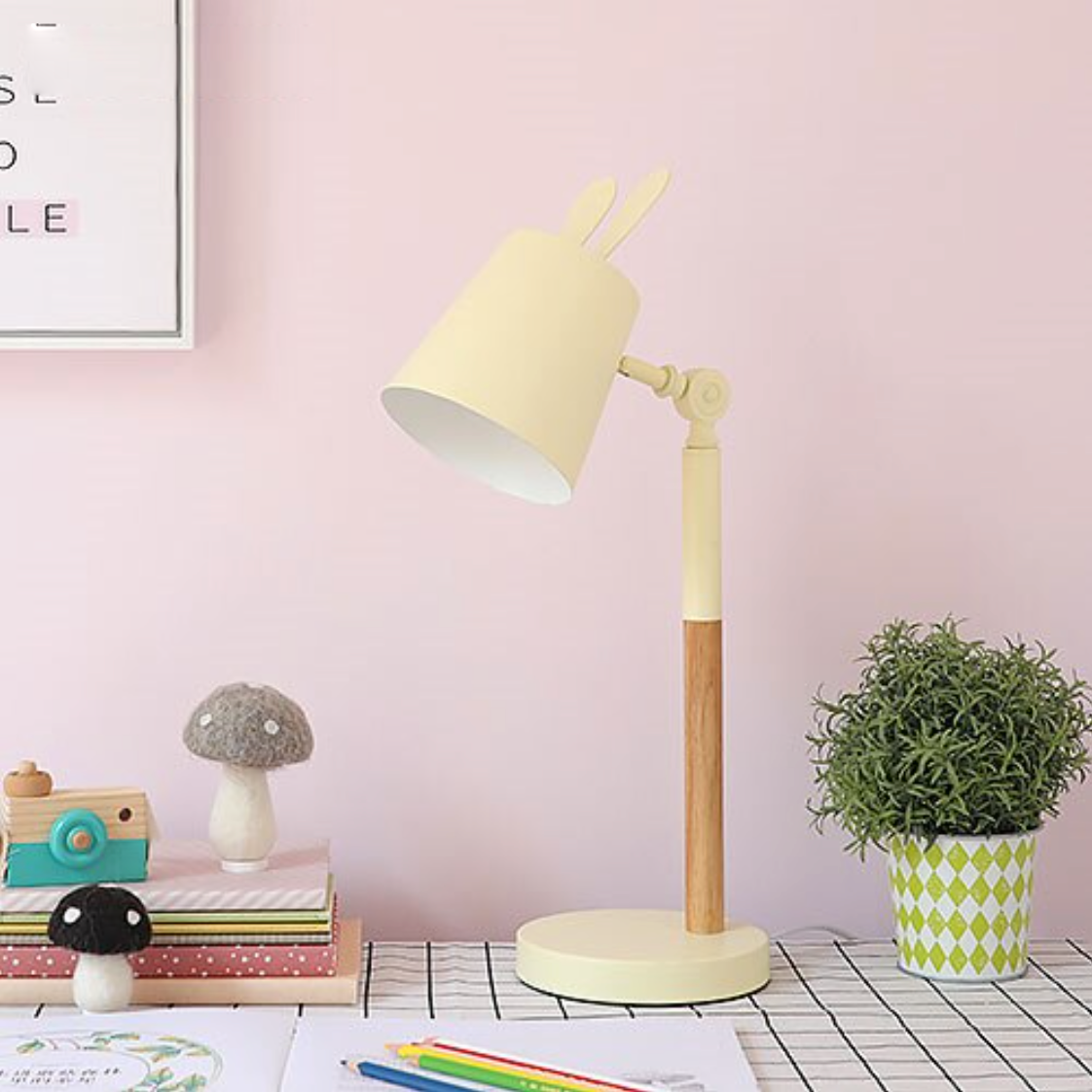 Lampe de bureau ou chevet colorée à oreilles de lapin Rabbit