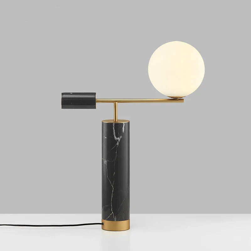 Lampe à poser en verre design moderne pour décoration intérieure