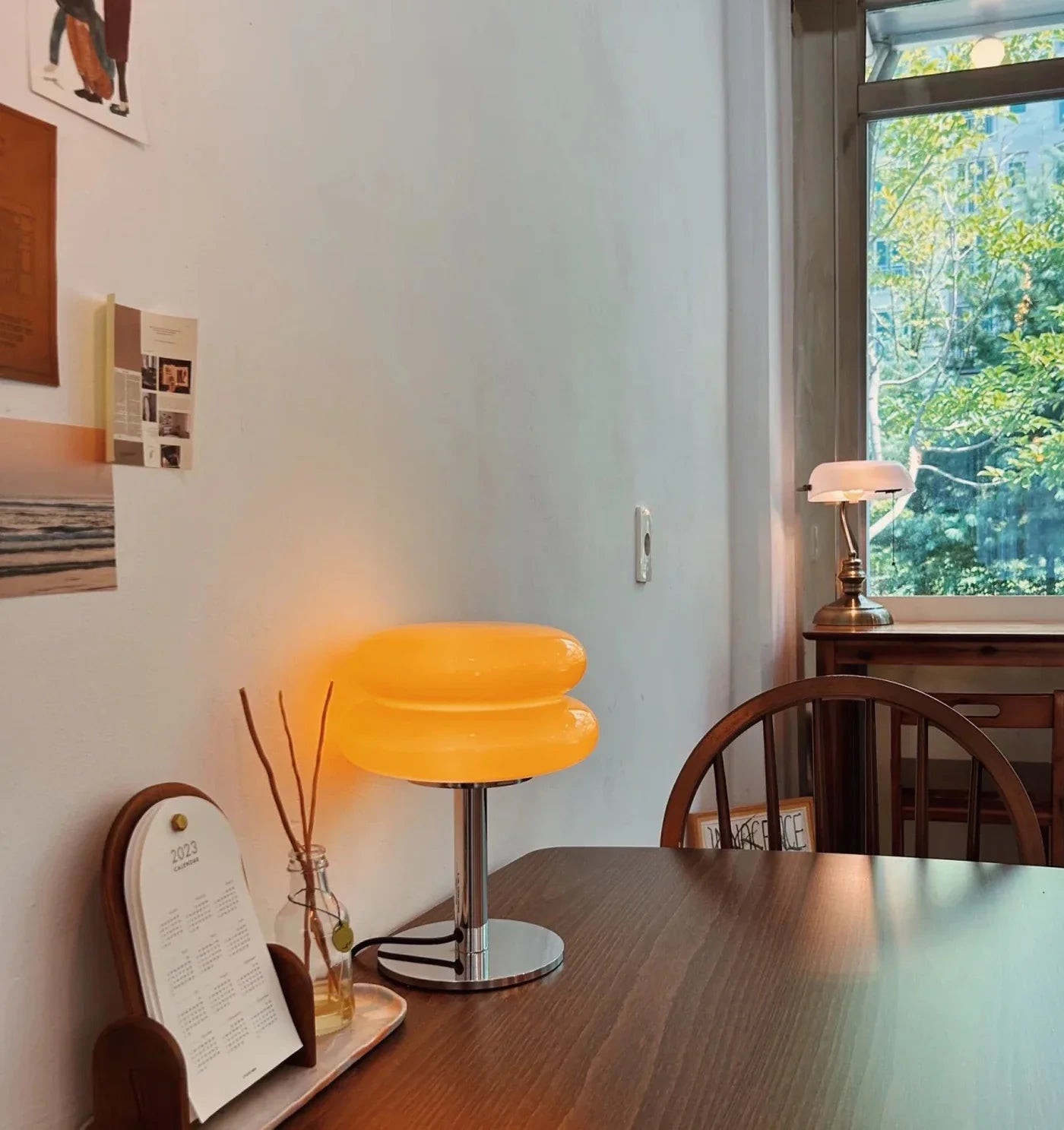Lampe_Bauhaus_champignon_LED.webp