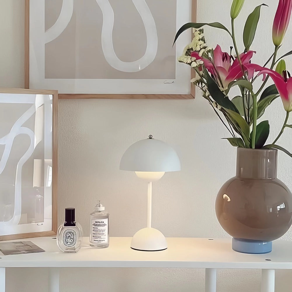 Table lamp | GOLOV