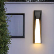 Luminaire extérieur terrasse | UMBRA-Noir-Grand-Glowe-Studio