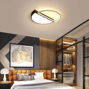 Plafonnier LED chambre | URSA-Glowe-Studio