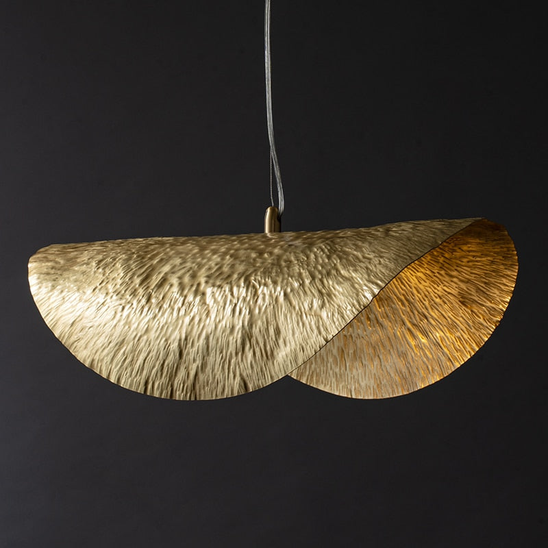 Suspension luminaire doré | SAGA-Or-Glowe-Studio