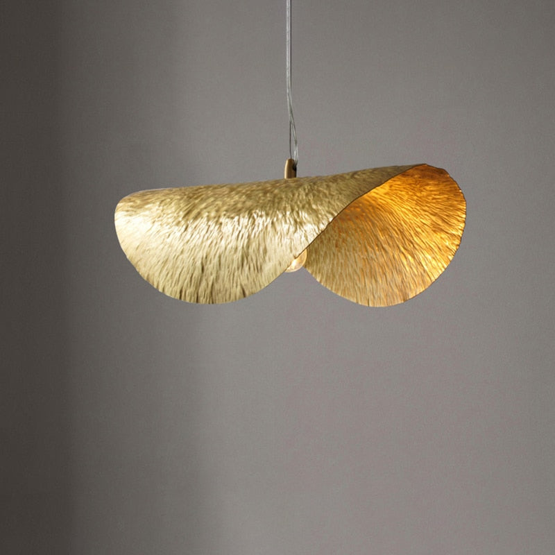 Suspension luminaire doré | SAGA-Or-Glowe-Studio