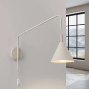 Applique murale abat-jour conique beige en acier industriel — vue 1
