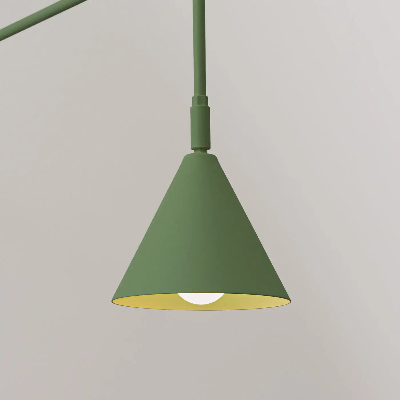 Applique murale abat-jour conique vert olive en acier E14 — vue 6