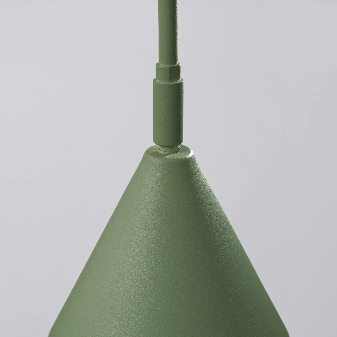 Applique murale abat-jour conique vert olive en acier E14 — vue 8