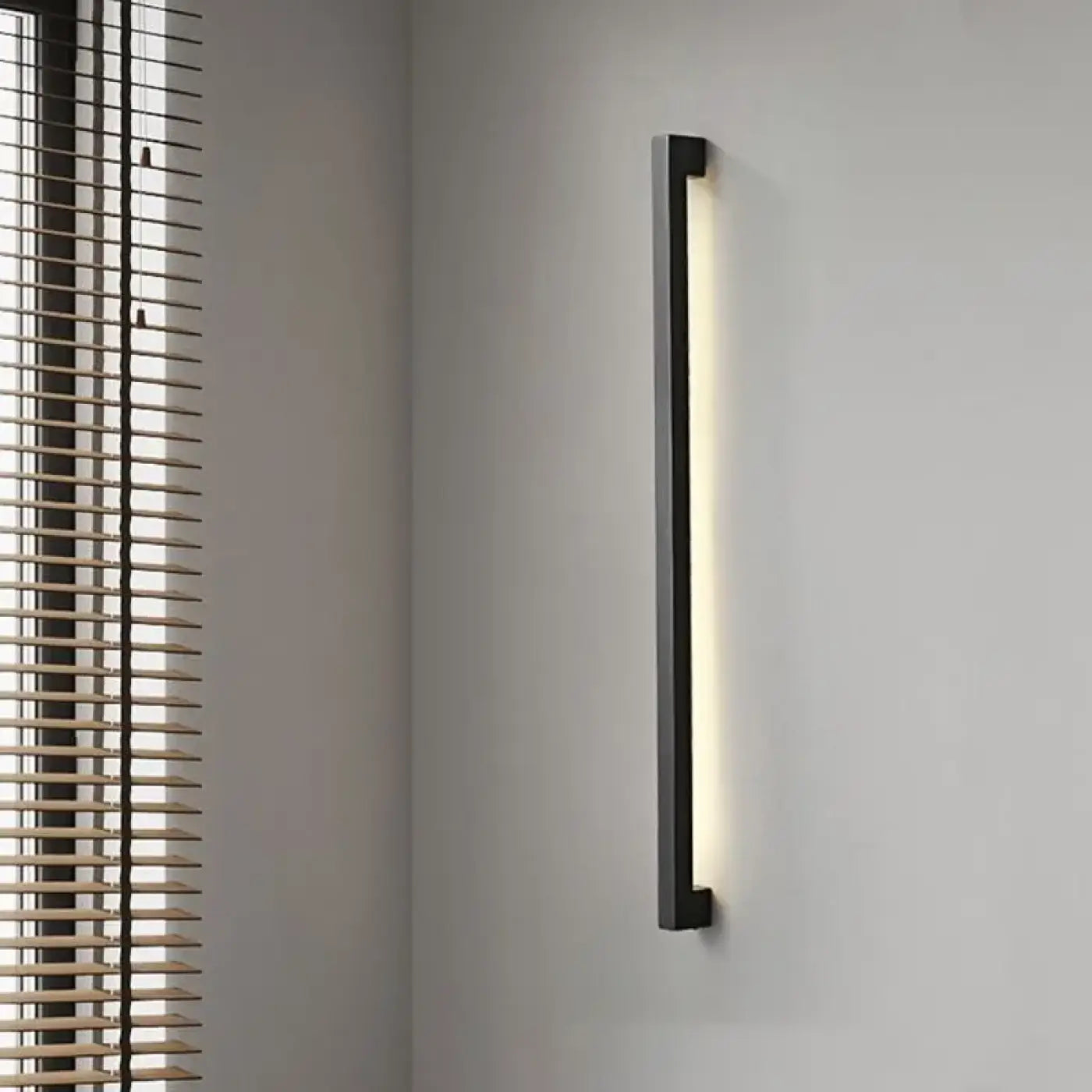 Applique murale barre LED noire intensité réglable — vue 2