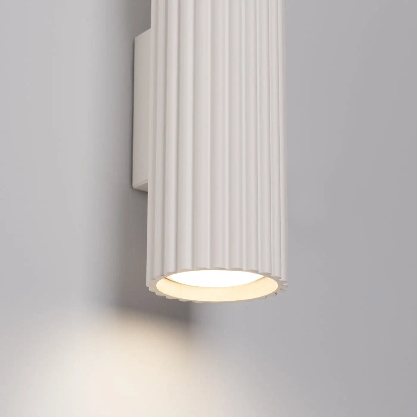 Applique murale beige cannelée LED double faisceau — vue 3