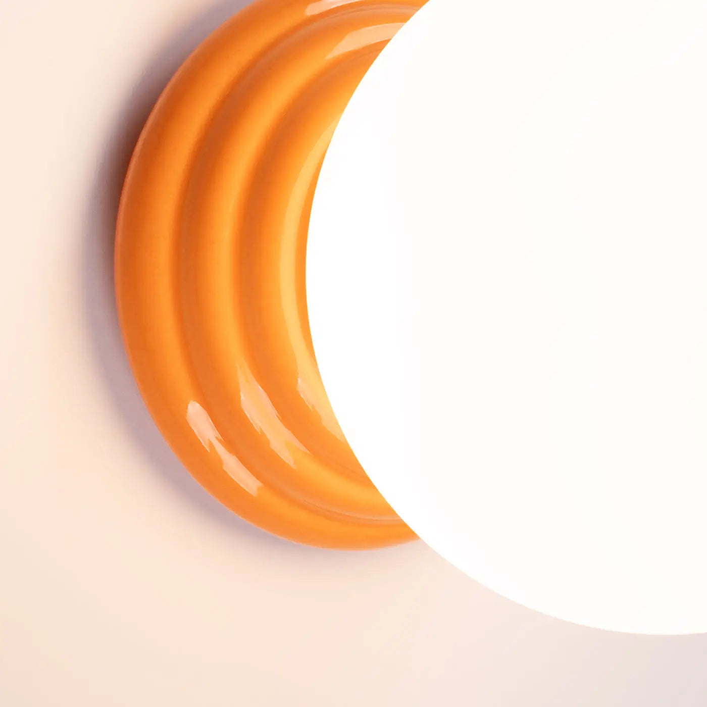 Applique murale boule céramique orange opaline IP44 — vue 3