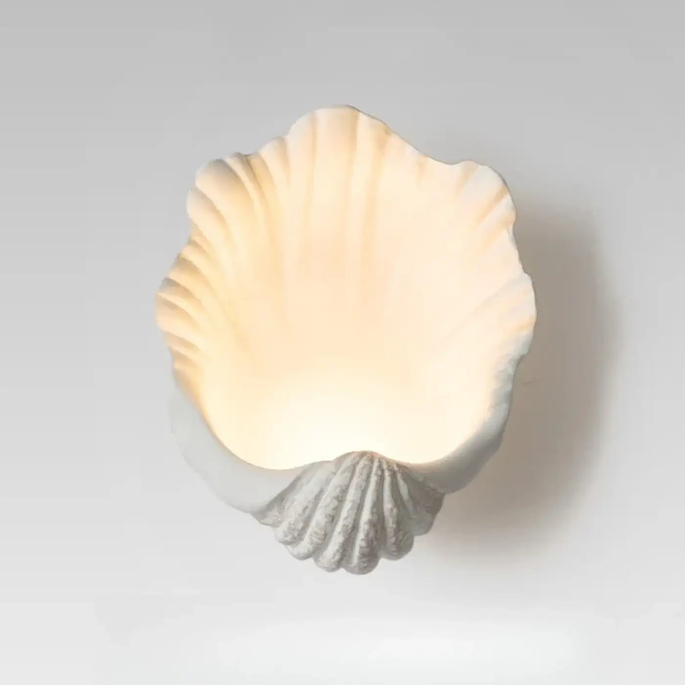 Applique murale coquillage en résine blanche et rose — vue 1
