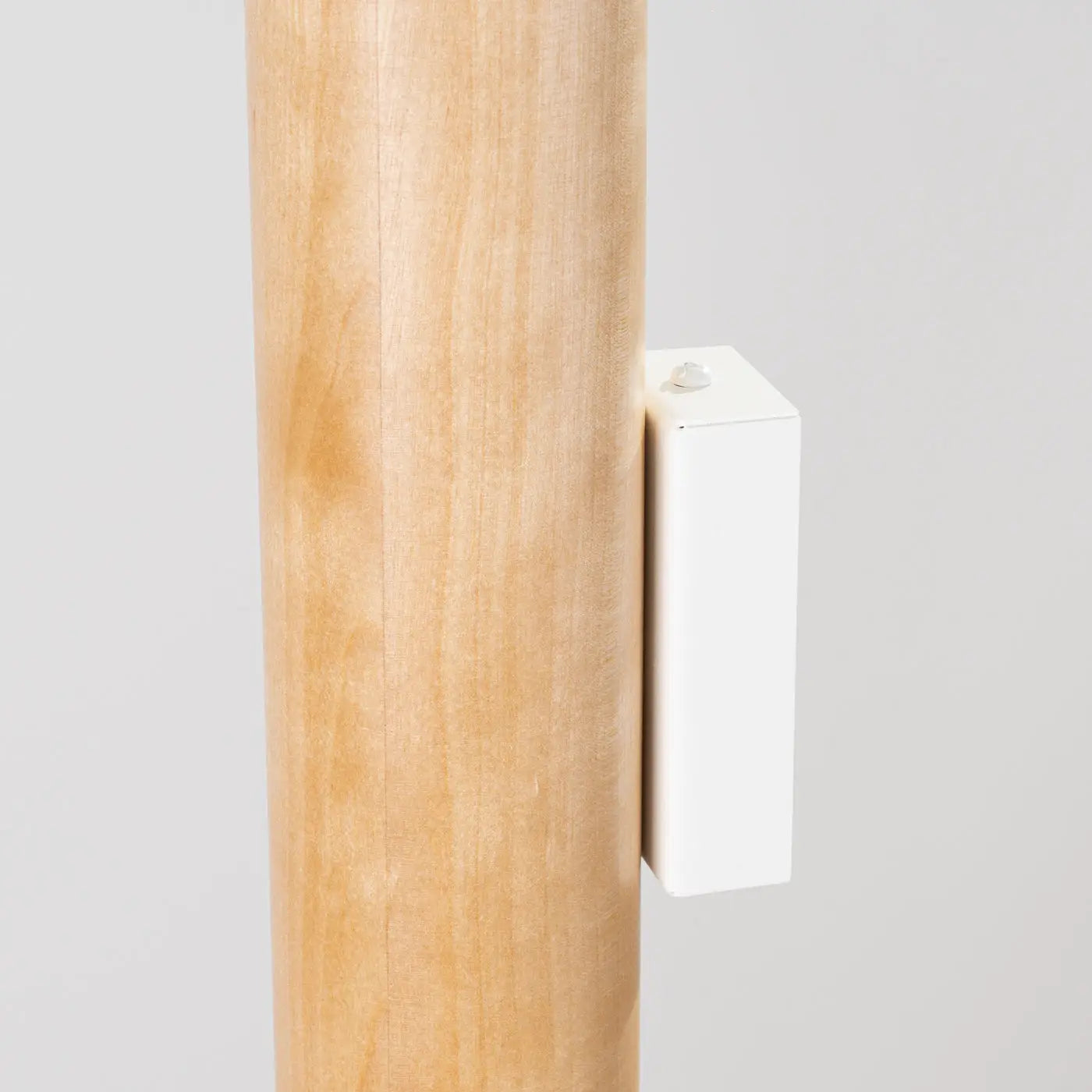 Applique murale cylindrique bois et tissu à 2 lumières — vue 7