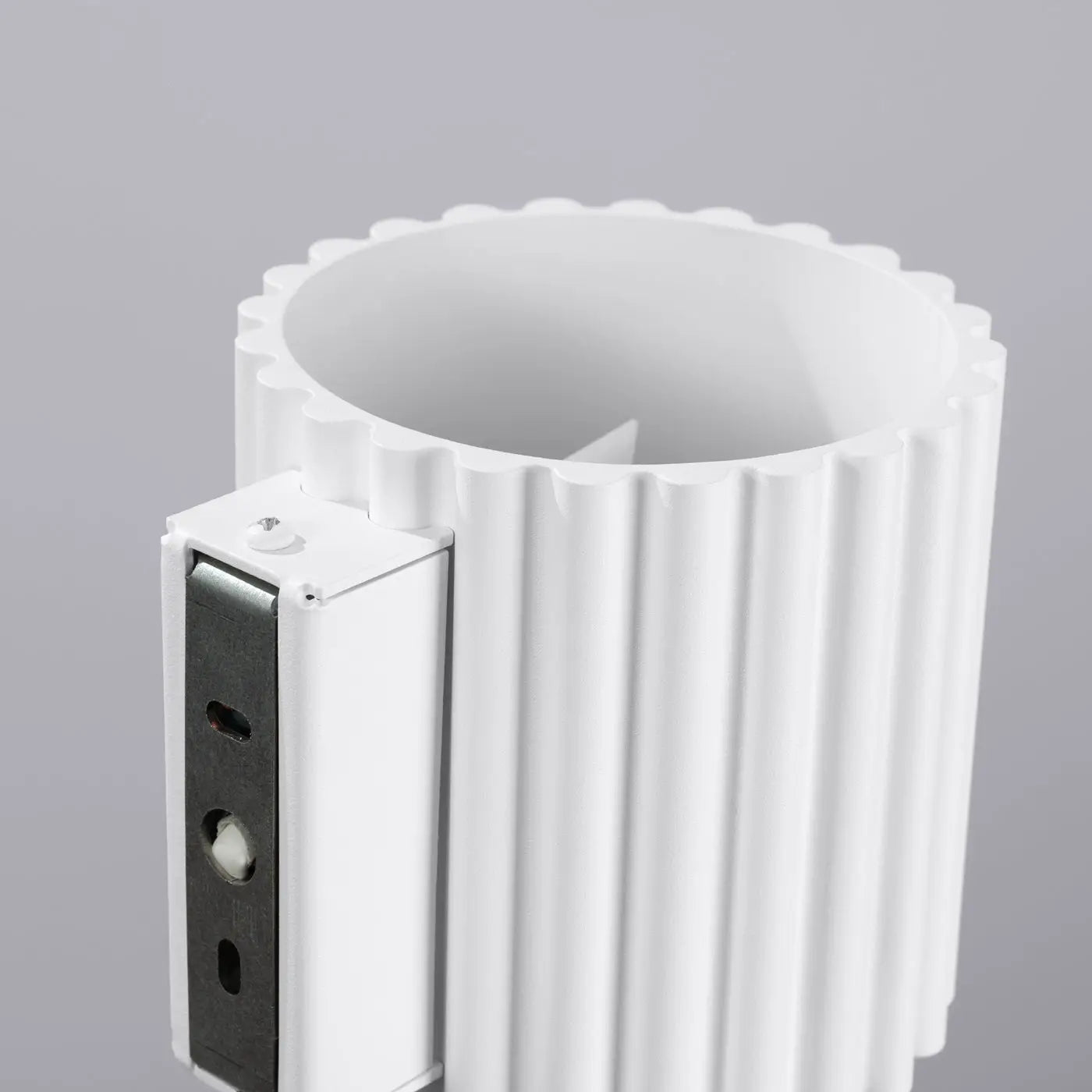 Applique murale cylindrique cannelée blanche en aluminium G9 — vue 7