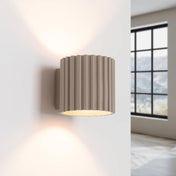 Applique murale cylindrique cannelée taupe en aluminium G9 — vue 1