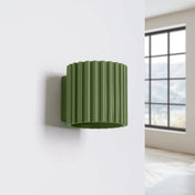 Applique murale cylindrique cannelée vert olive en aluminium — vue 2