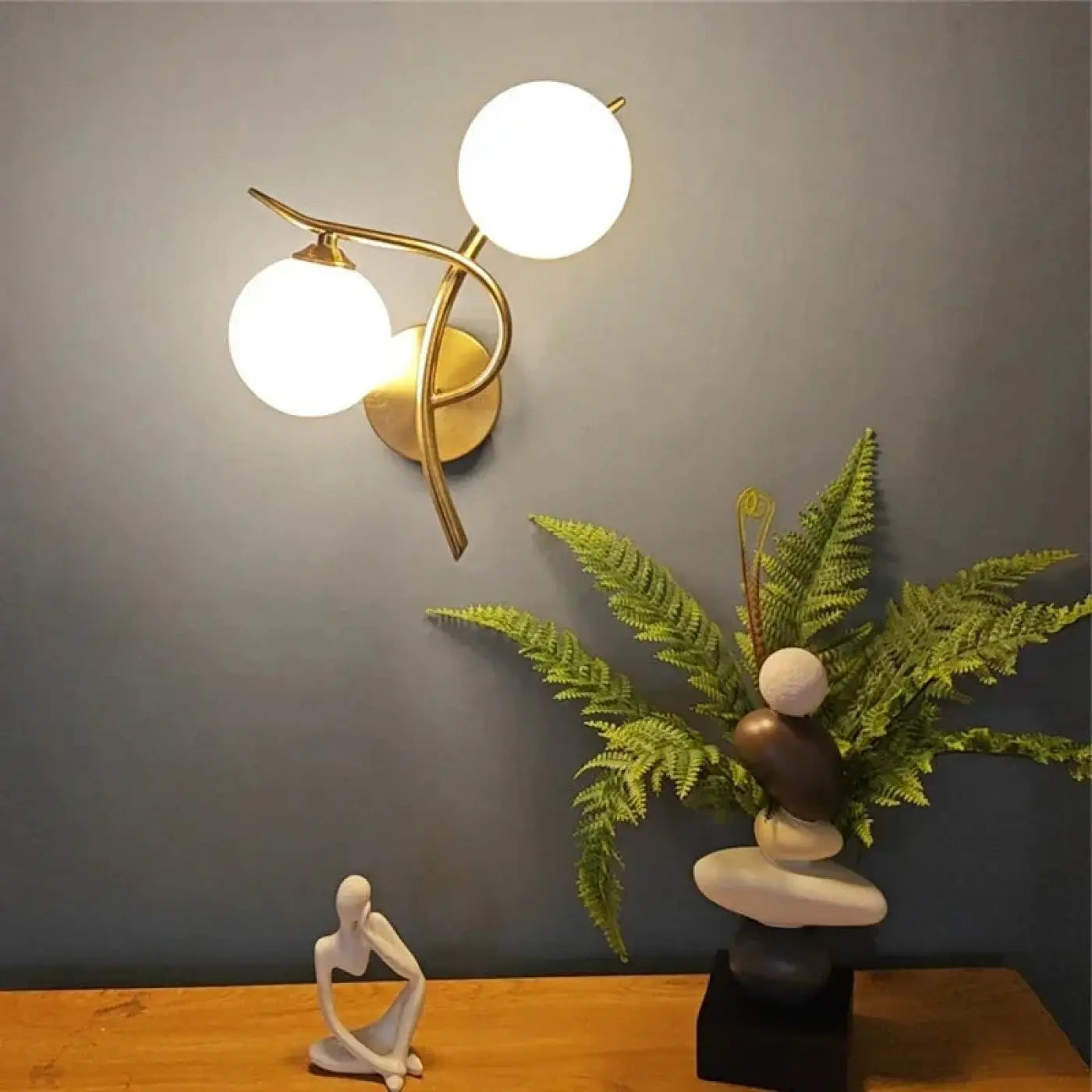 Applique murale dorée à deux globes en verre IP65 — vue 2