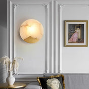 Applique murale dorée en métal et marbre style Art Déco — vue 1