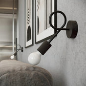 Applique murale en acier noir à boucle style industriel — vue 5
