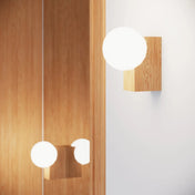 Applique murale en bois naturel avec globe LED design — vue 12