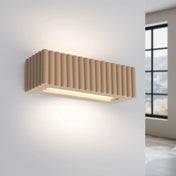 Applique murale en céramique taupe à relief rainuré — vue 1