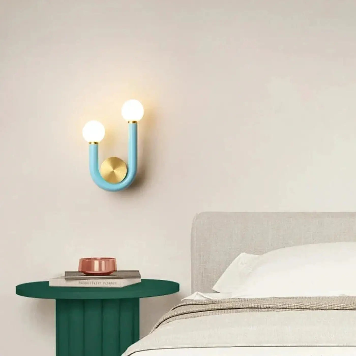 Applique murale en forme de U colorée à 2 lumières — vue 1