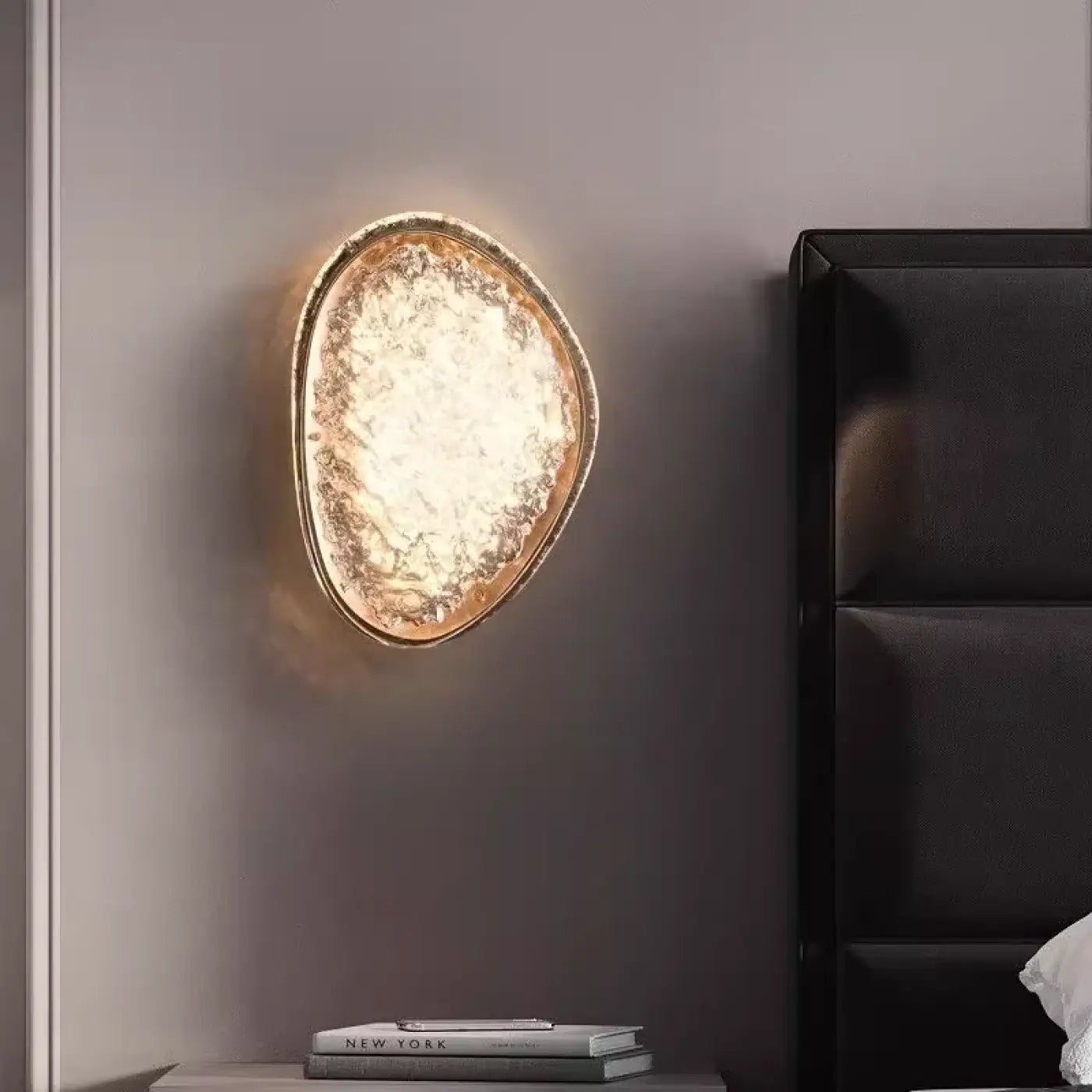 Applique murale en métal doré ou argent style Art Déco — vue 1