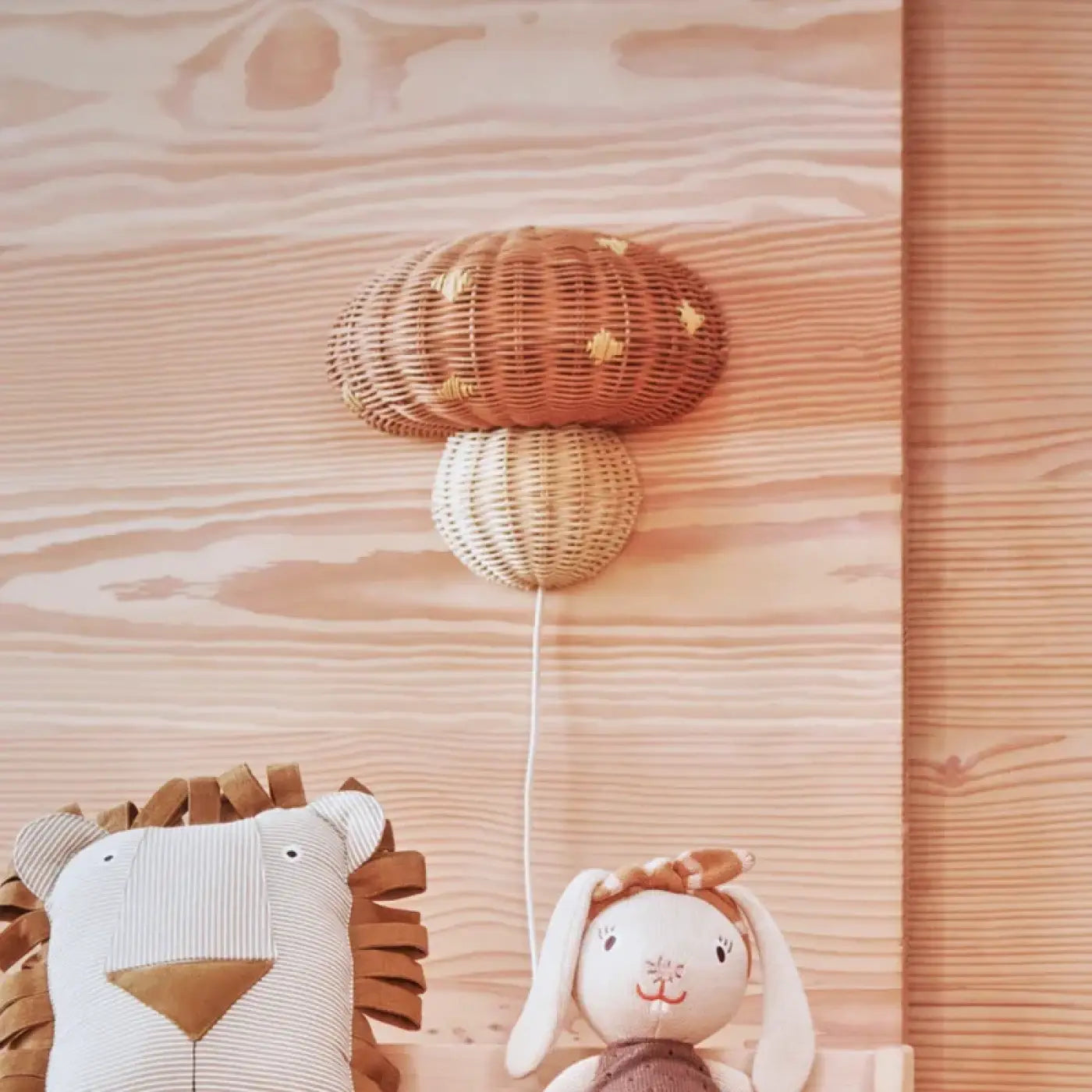 Applique murale en rotin naturel style scandinave — vue 1