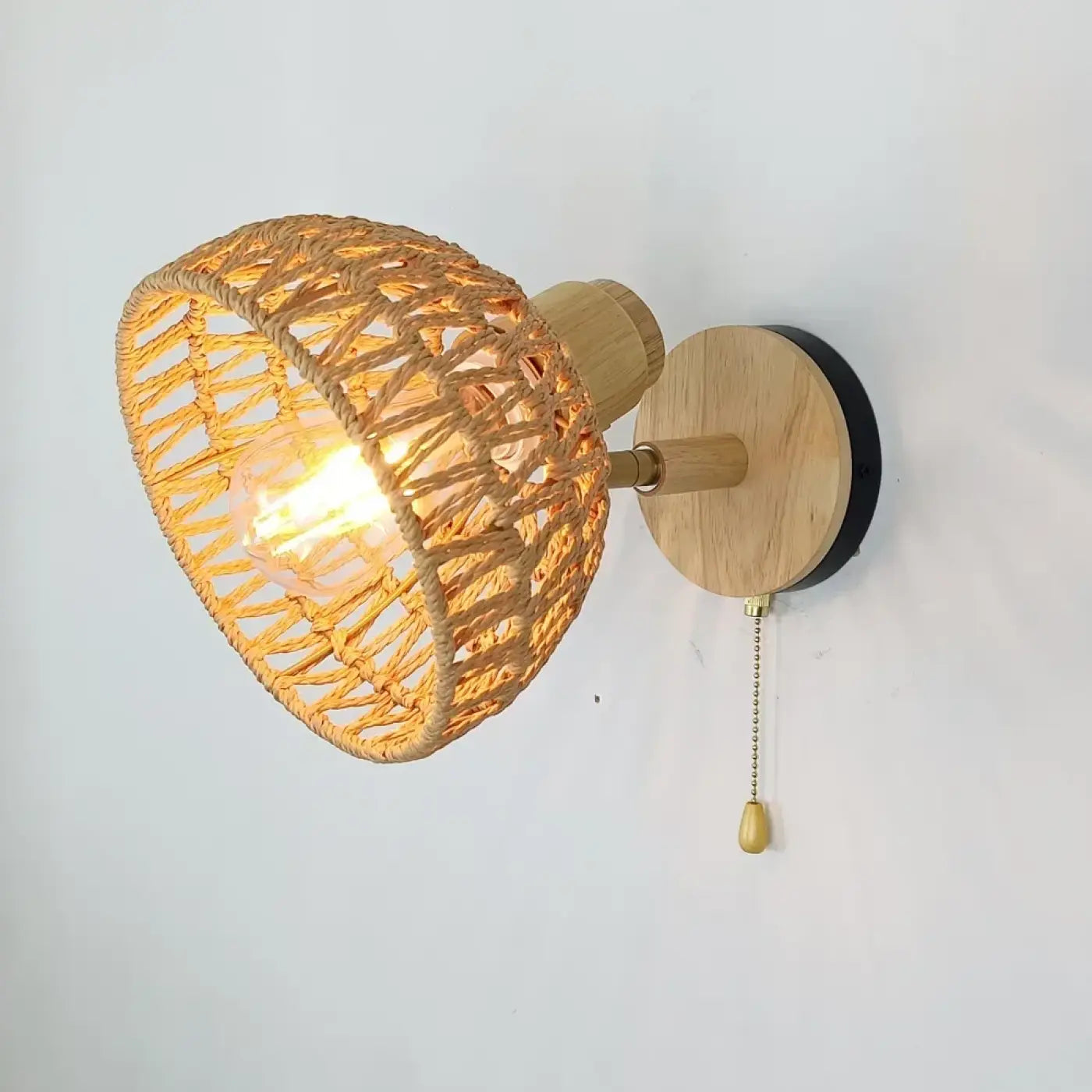 Applique murale en rotin tressé et bois beige scandinave — vue 2