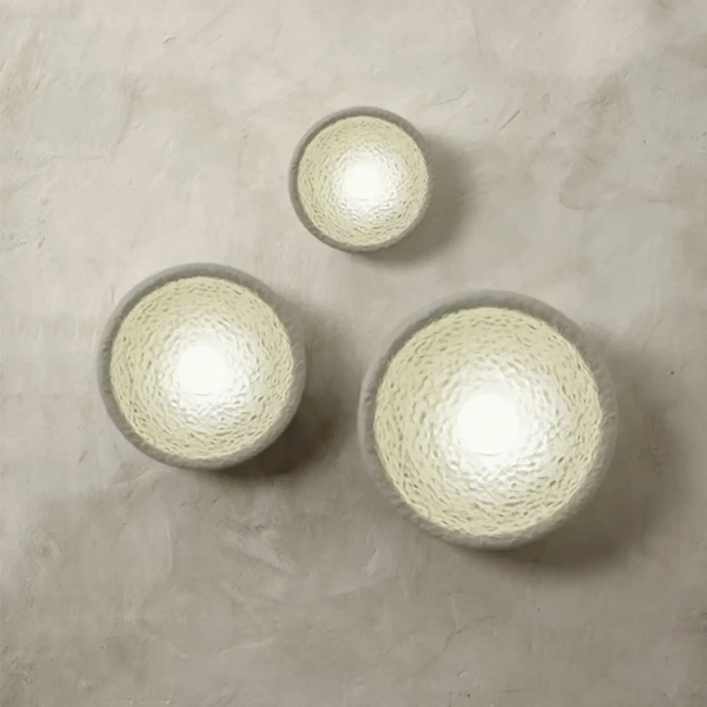 Applique murale en verre blanc vintage en trois tailles — vue 1