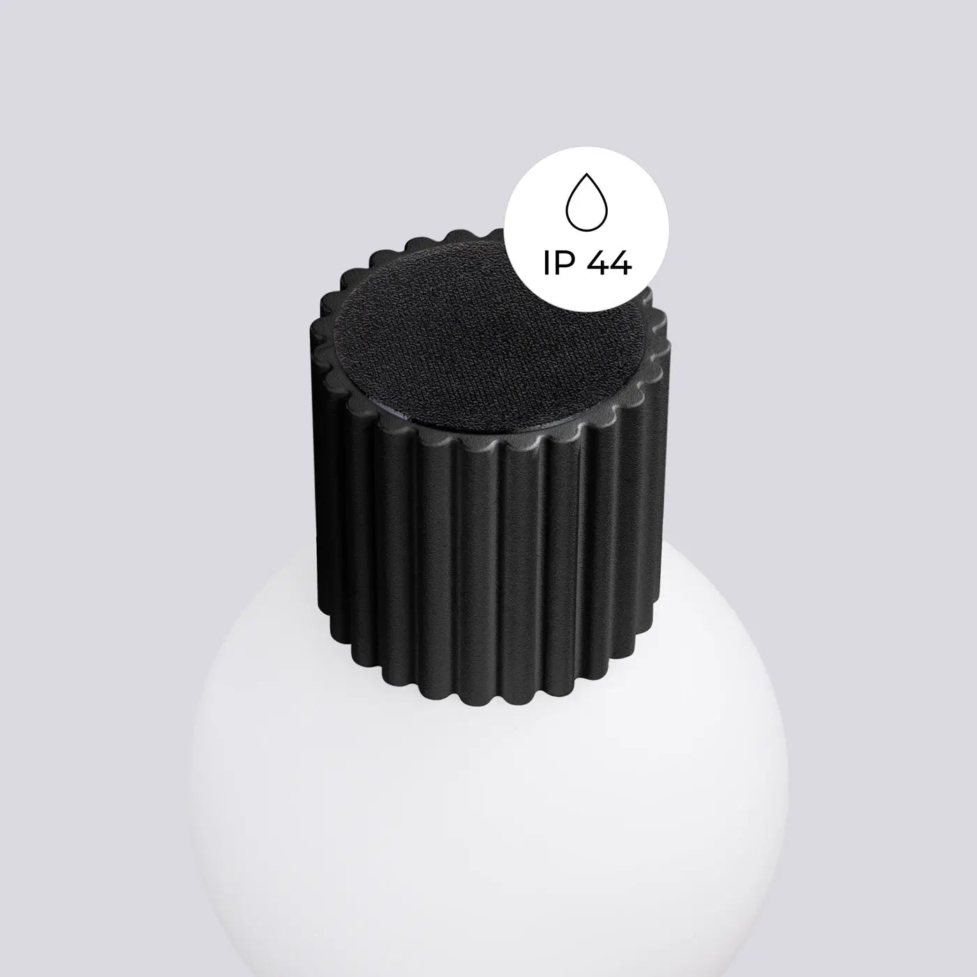 Applique murale globe opalin noir IP44 blanc chaud 3000K — vue 3