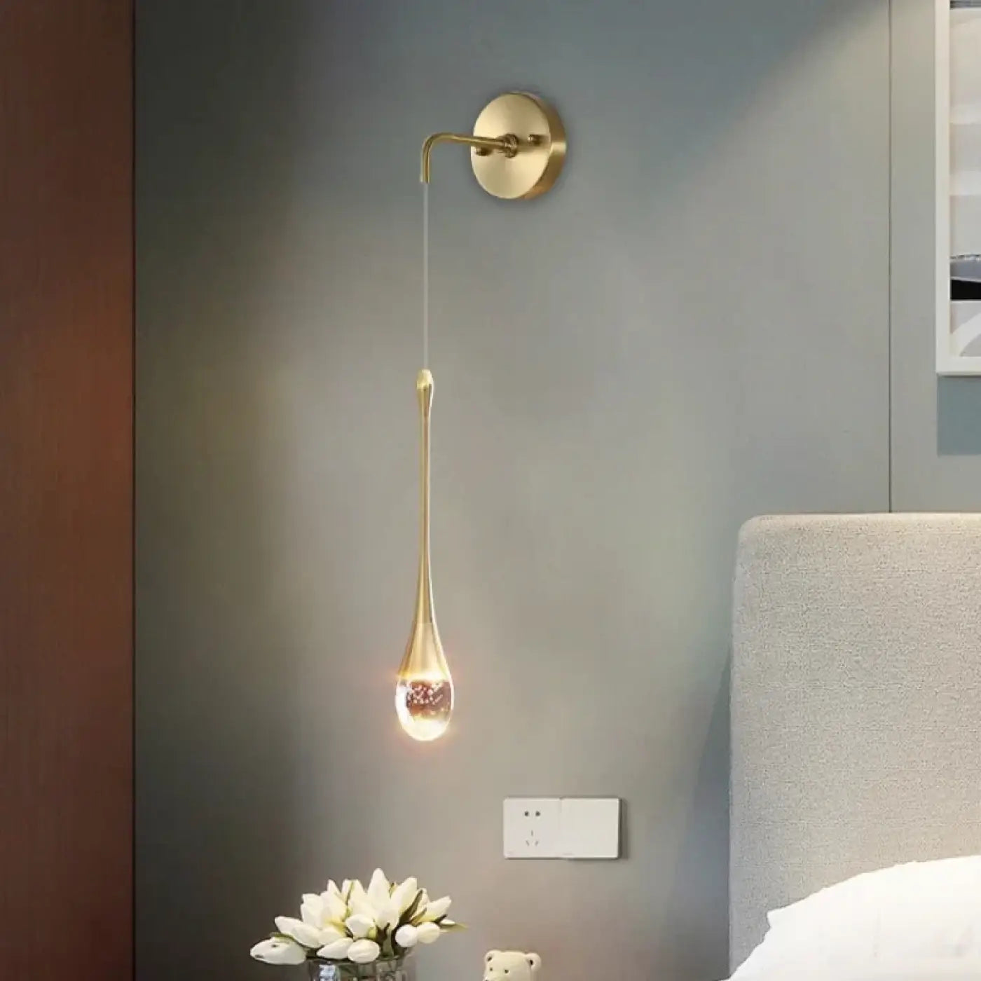 Applique murale goutte de verre dorée pour tête de lit — vue 1
