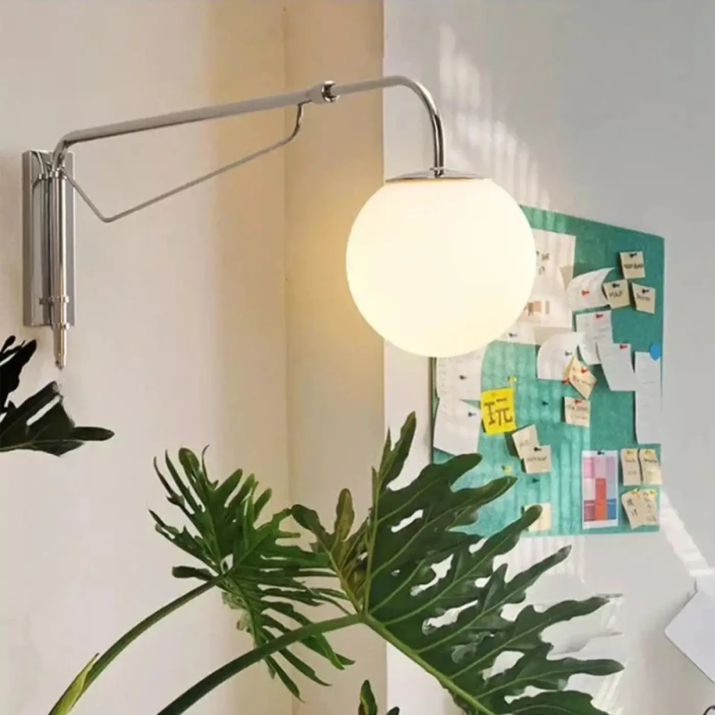Applique murale LED argentée en verre et métal — vue 2
