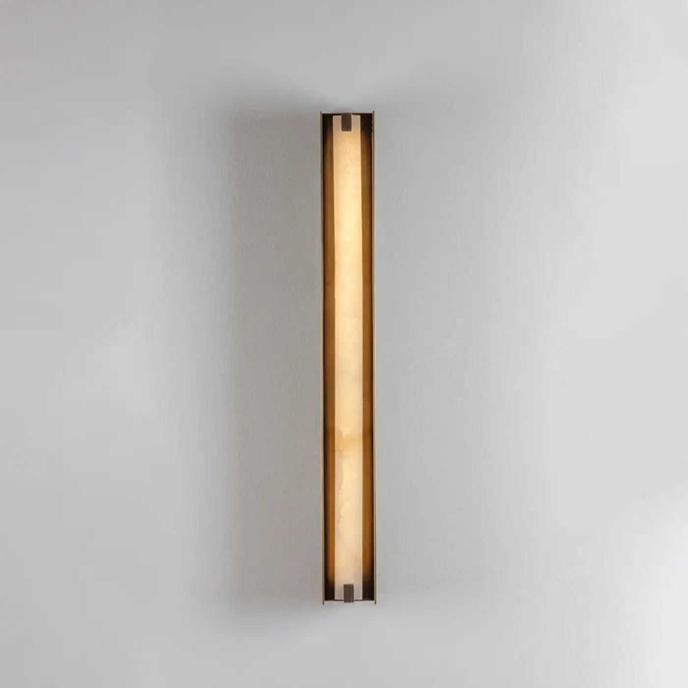 Applique murale LED barre linéaire dorée métal et acrylique — vue 5