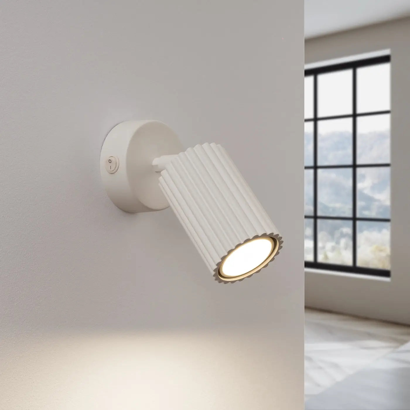 Applique murale LED beige compacte avec interrupteur — vue 1