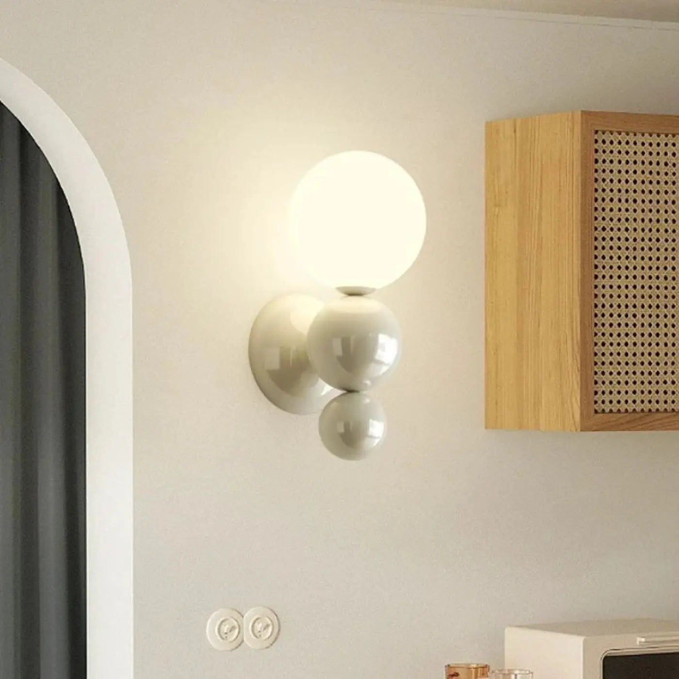 Applique murale LED blanche cylindrique pour couloir — vue 1