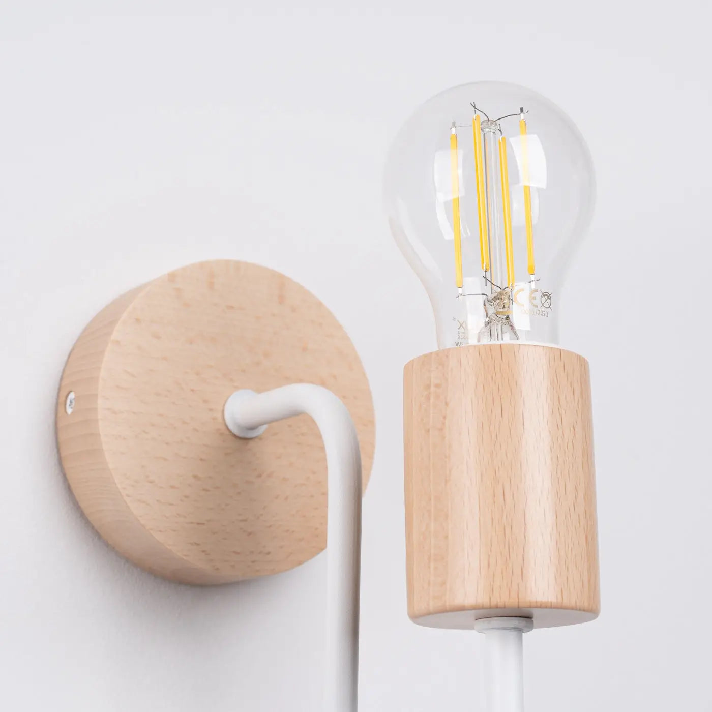 Applique murale LED blanche en acier et bois naturel — vue 8