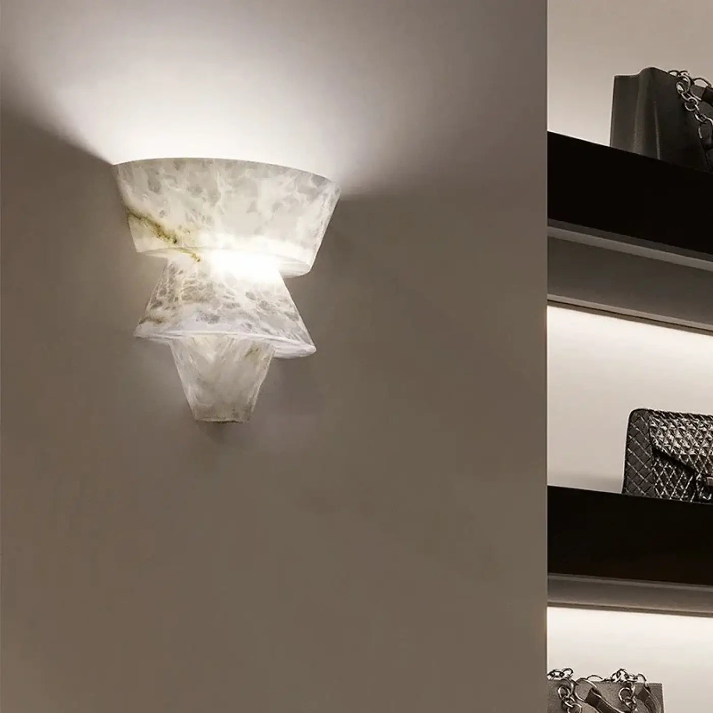 Applique murale LED blanche en marbre sculptural moderne — vue 2
