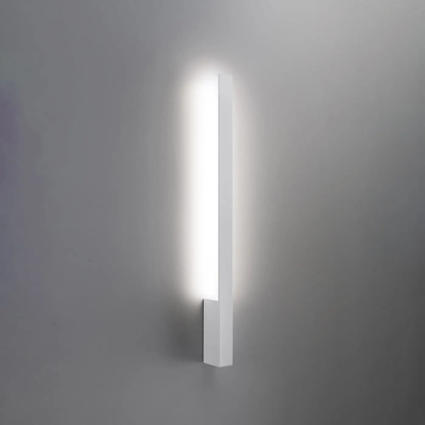 Applique murale LED blanche verticale minimaliste — vue 4