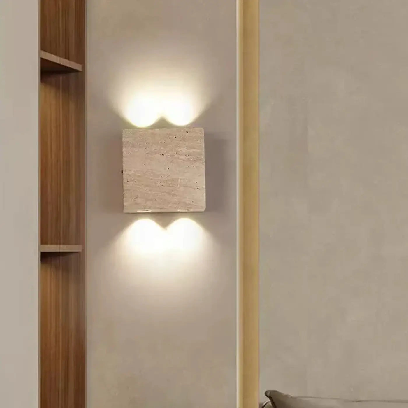 Applique murale LED carrée pierre beige effet travertin — vue 4