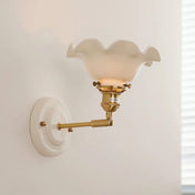 Applique murale LED céramique dorée abat-jour fleur — vue 4