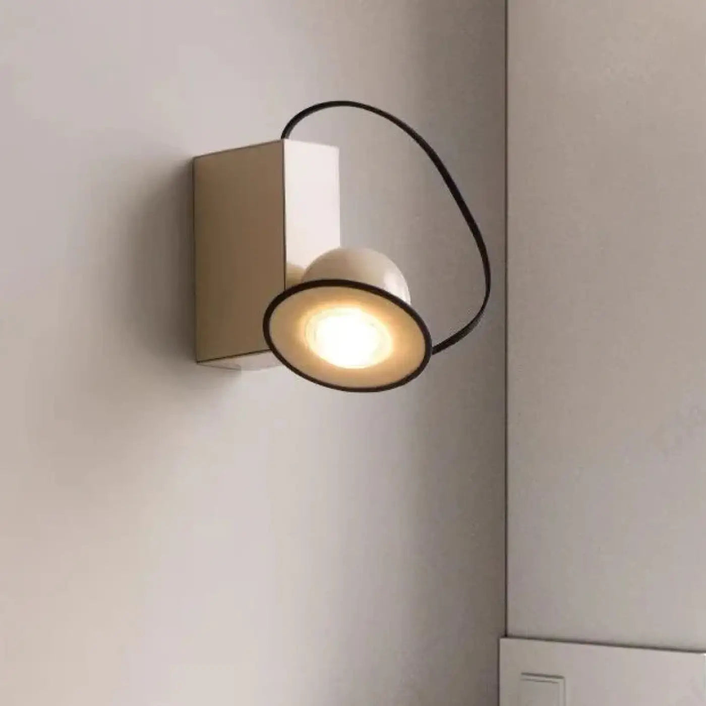 Applique murale LED compacte 5W en métal coloré — vue 2