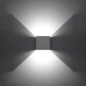 Applique murale LED cube blanche en aluminium IP54 — vue 1