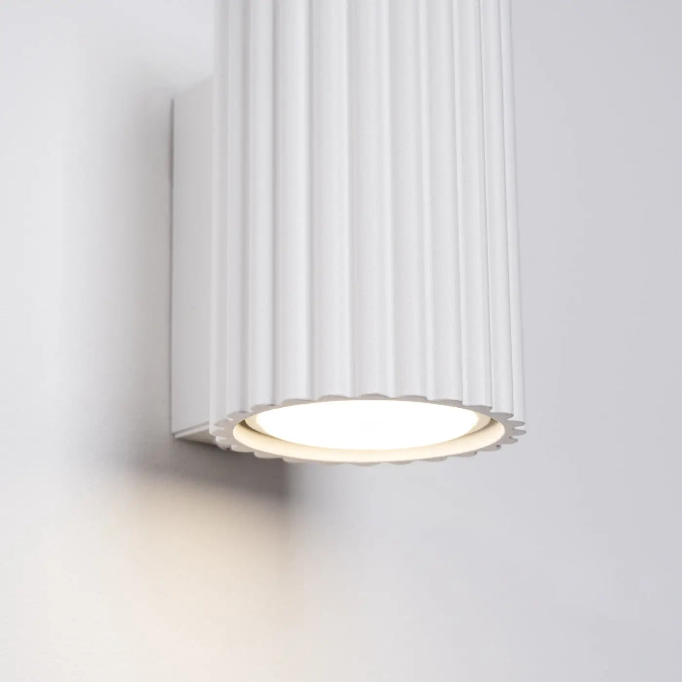Applique murale LED cylindrique blanche minimaliste GU10 — vue 4