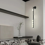 Applique murale LED dorée 3 globes en verre et métal noir — vue 12